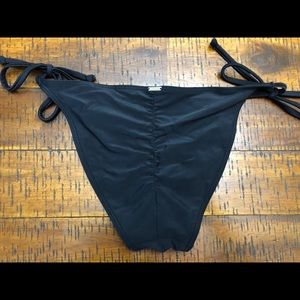 NWOT Hollister Bikini bottoms